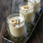 Cappuccino van Witlof met Roquefort en gebrande Hazelnoot